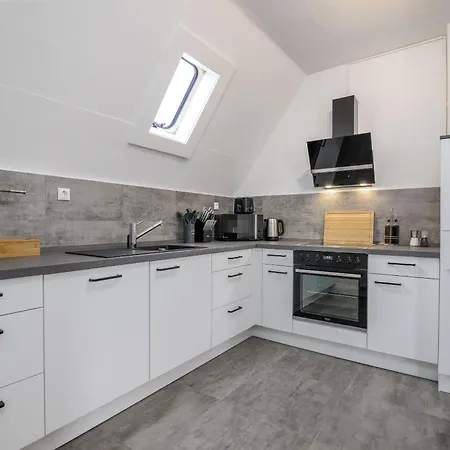 K&m - Luxurioes - Mit Arbeitsplatz - Dachgeschoss Wiesbaden