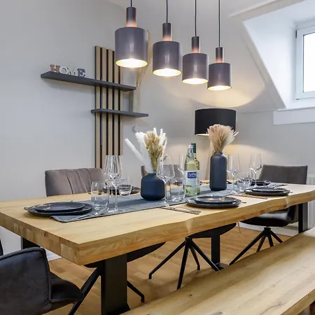 Apartment K&m - Luxurioes - Mit Arbeitsplatz - Dachgeschoss
